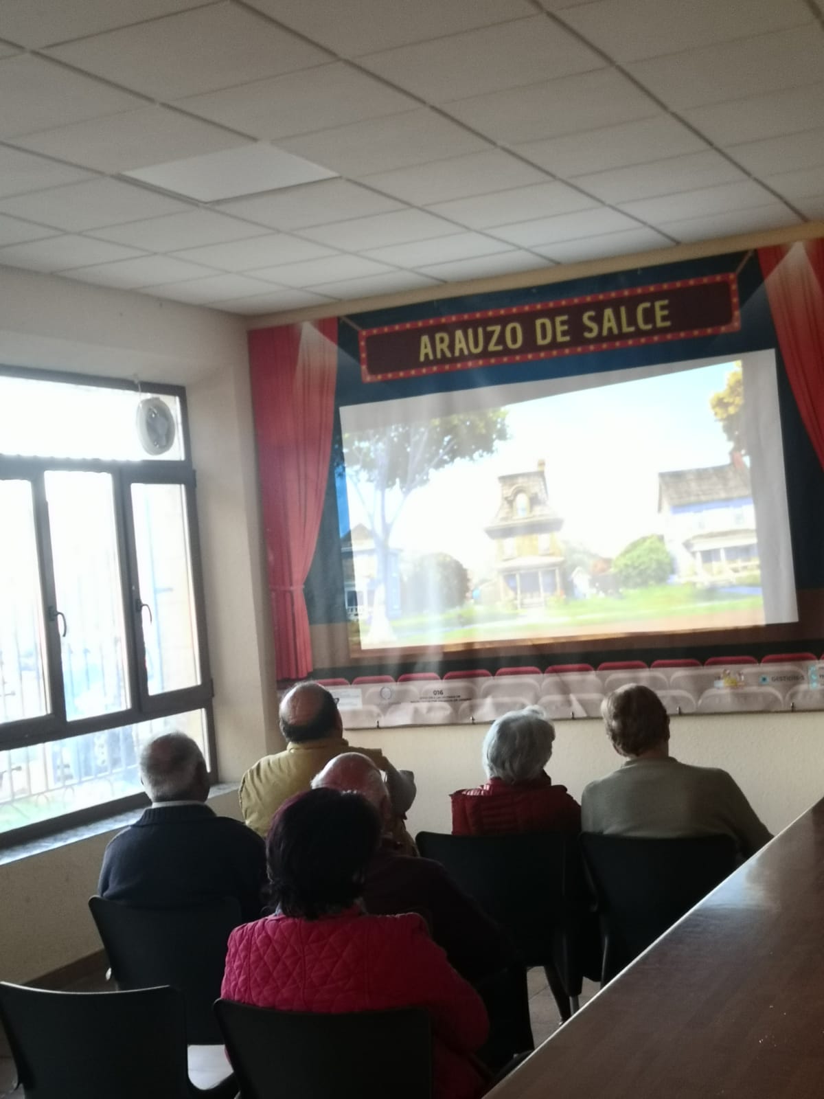 cine Bar